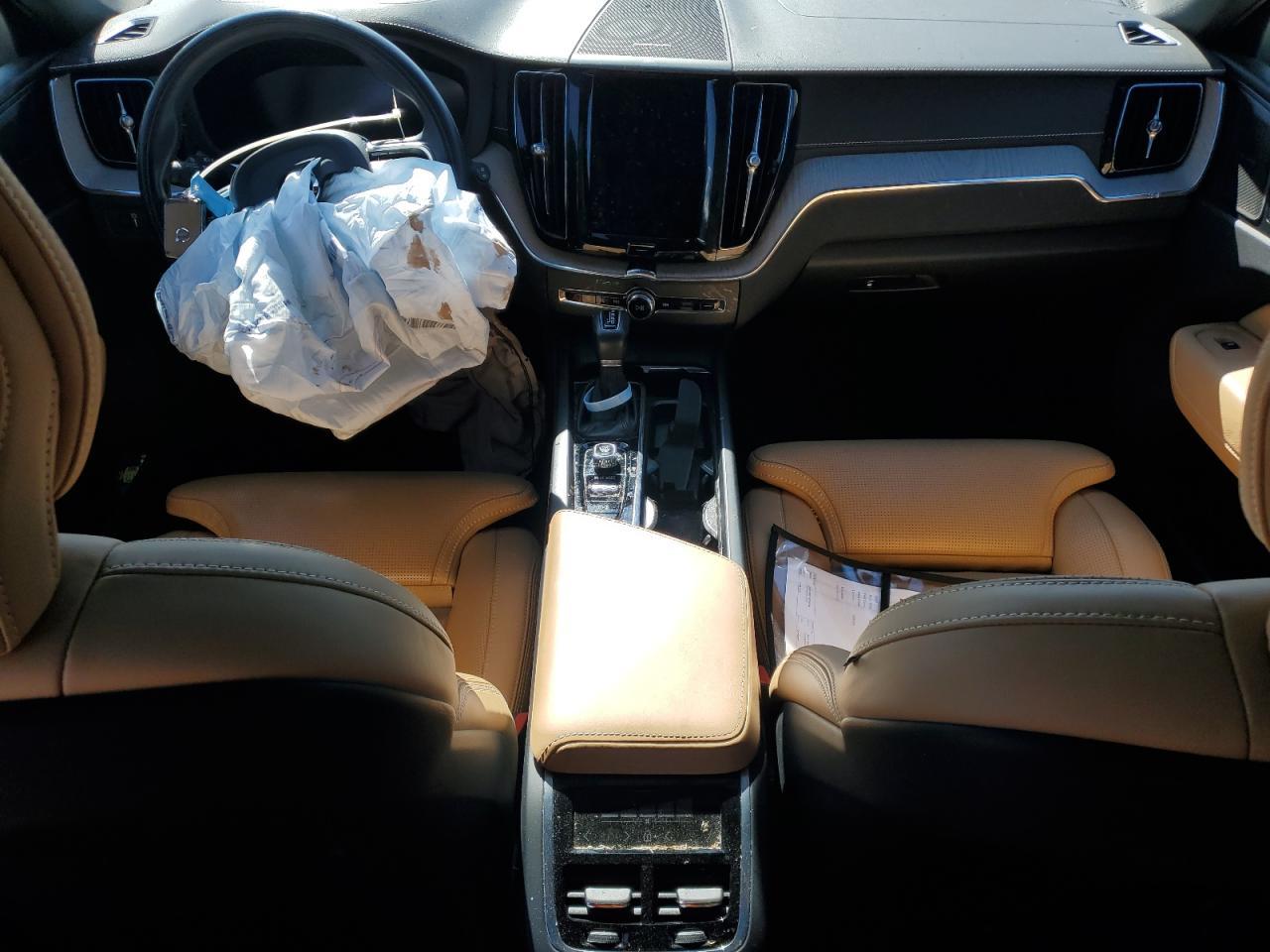 2019 VOLVO XC60