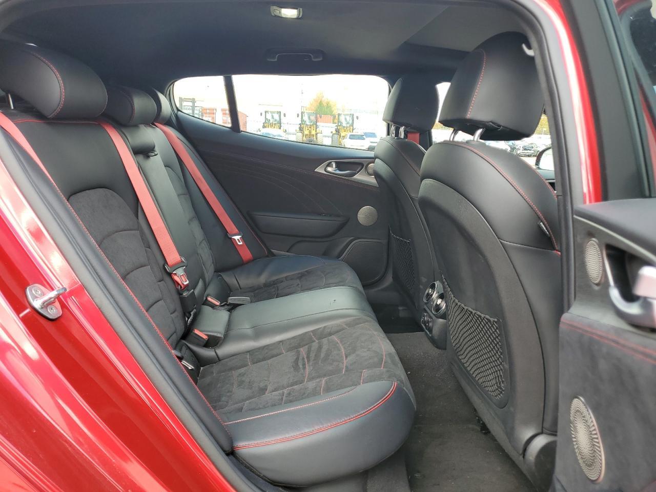 2022 KIA Stinger