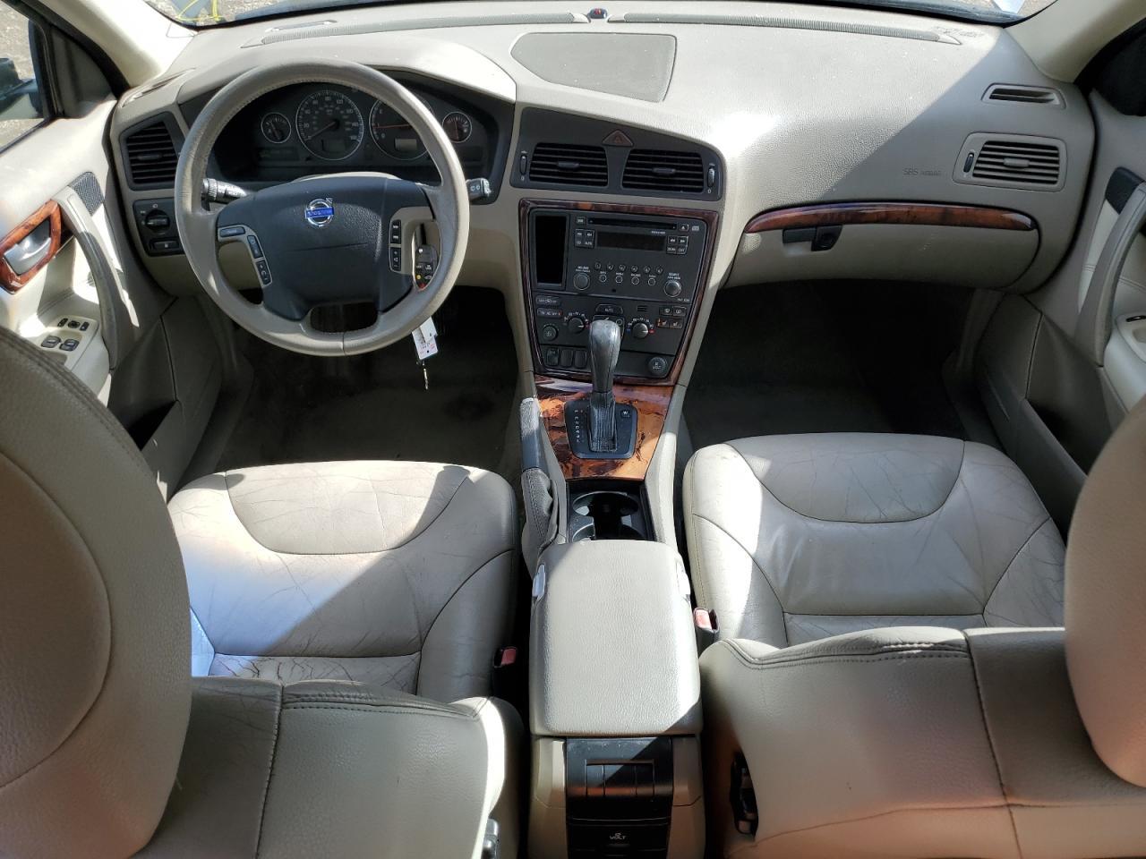 2006 VOLVO V70