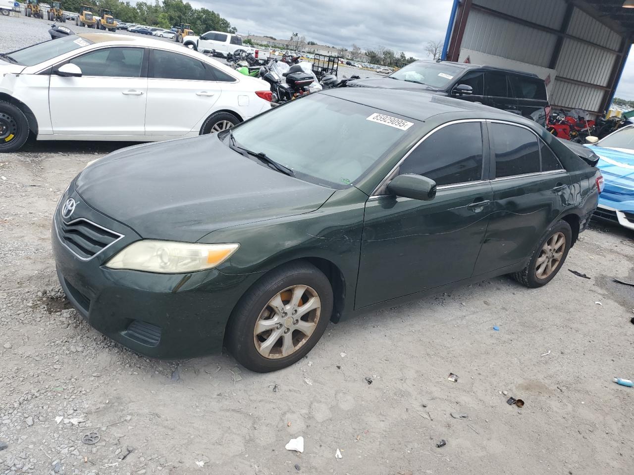 2011 TOYOTA CAMRY