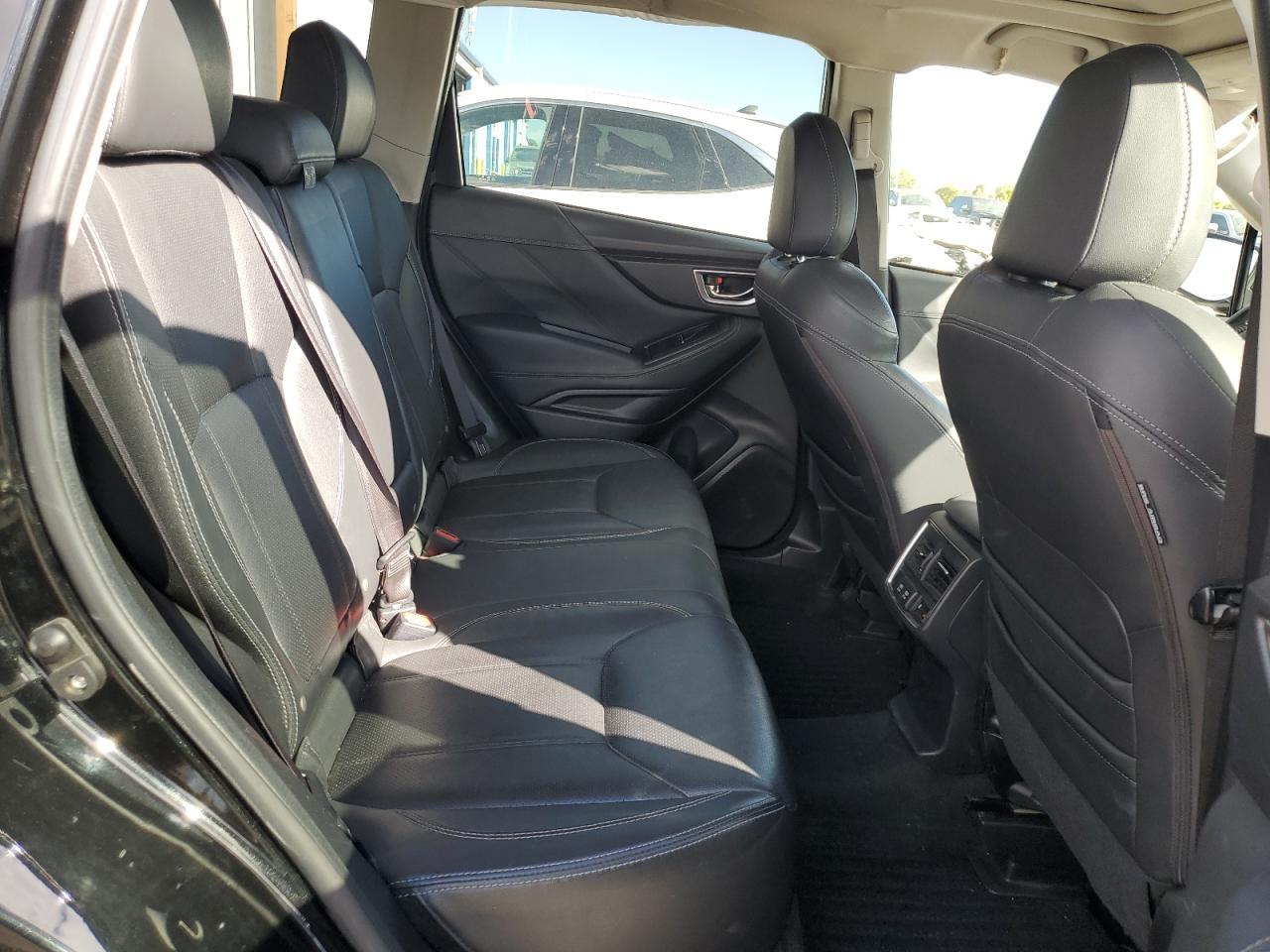 2019 SUBARU FORESTER