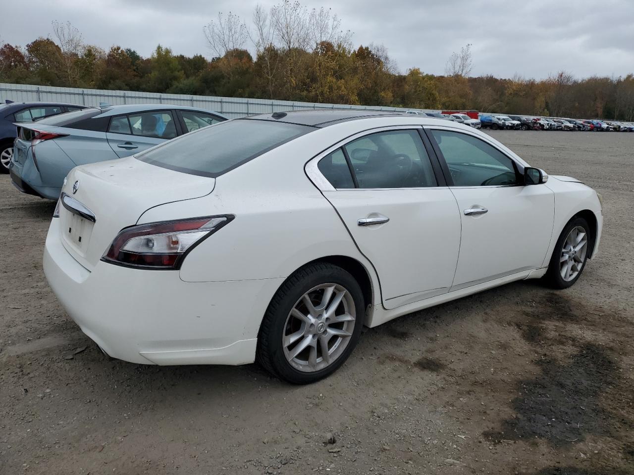 2012 NISSAN Maxima
