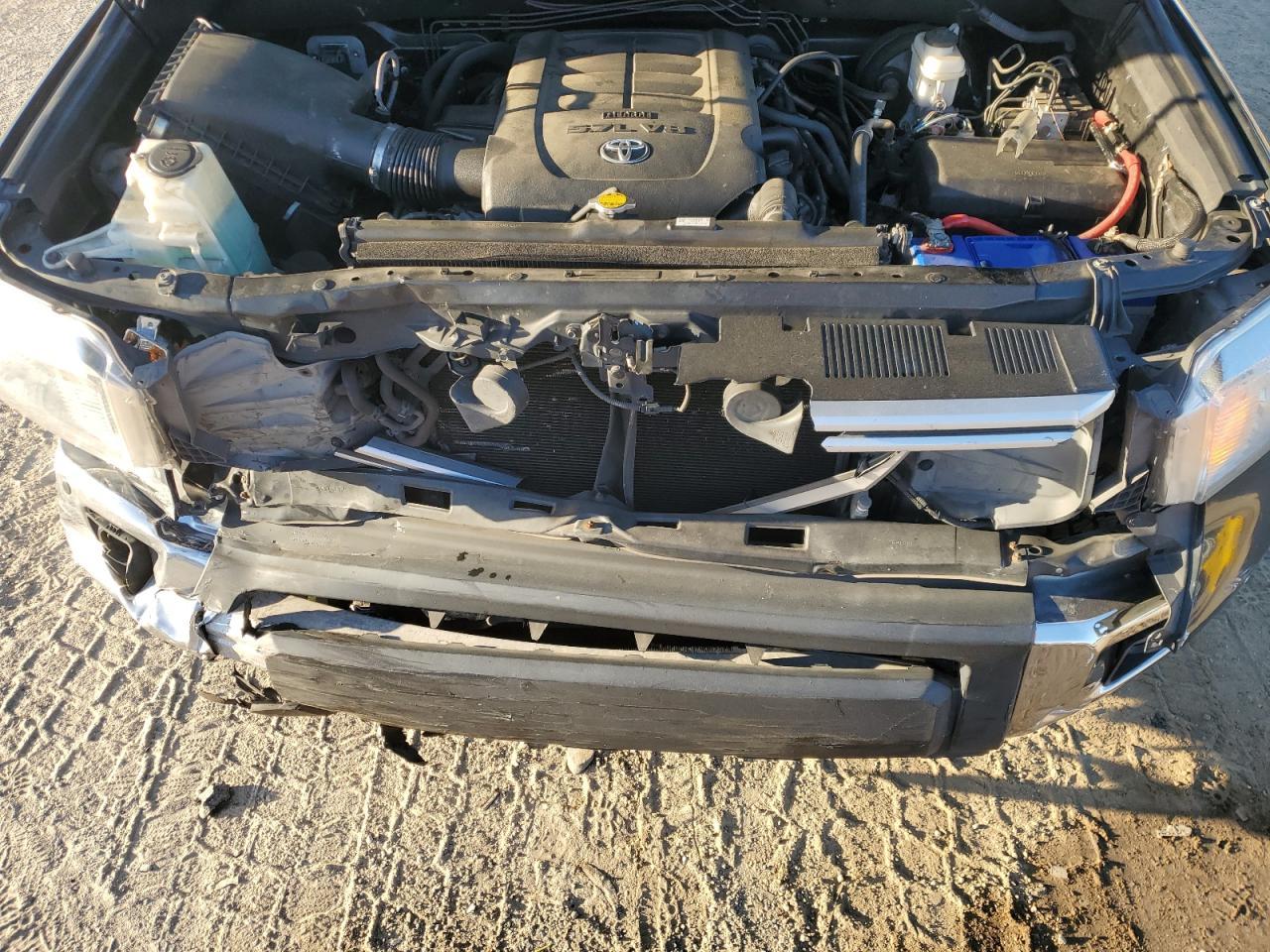 2017 TOYOTA TUNDRA