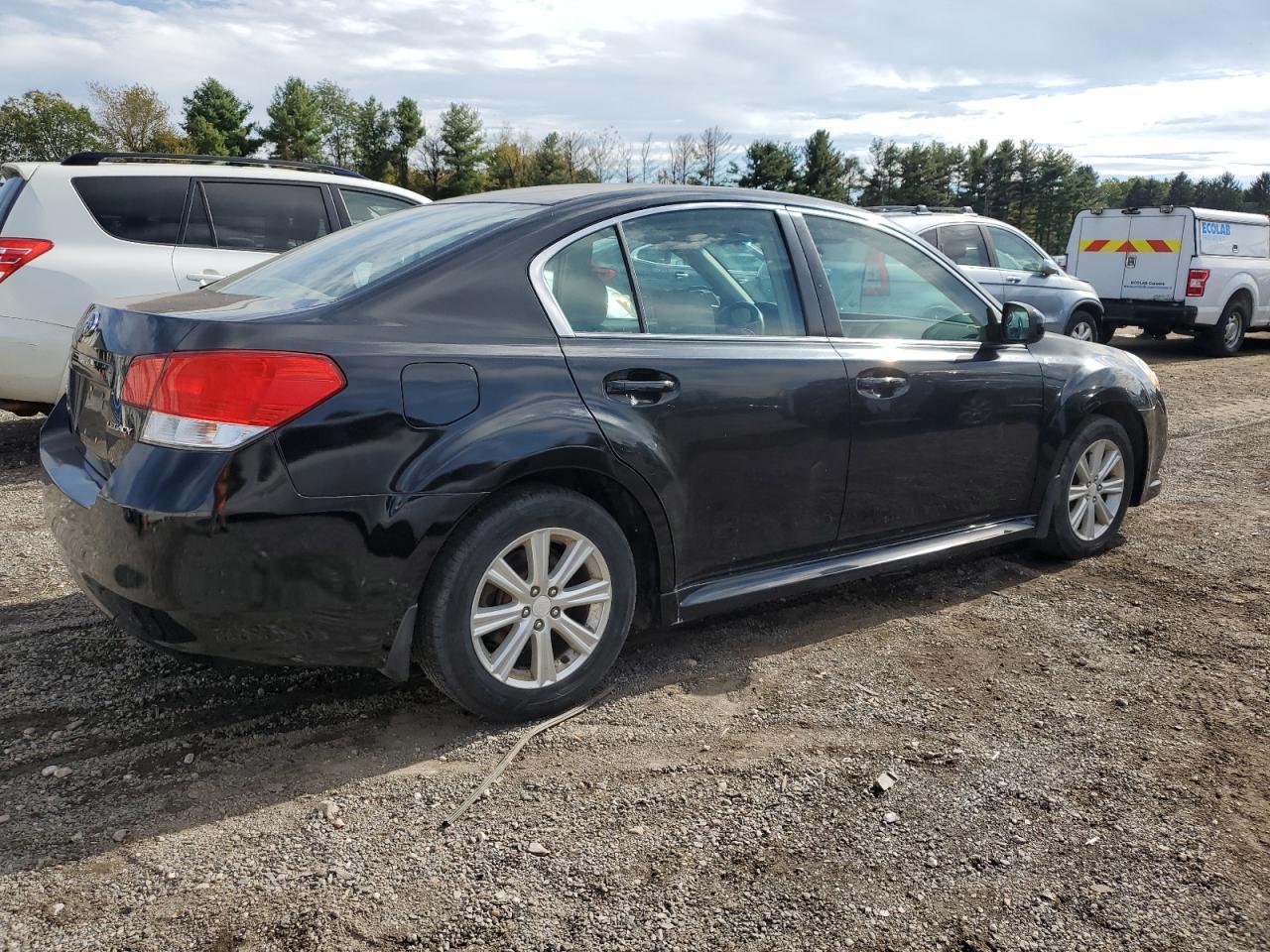 2010 SUBARU Legacy
