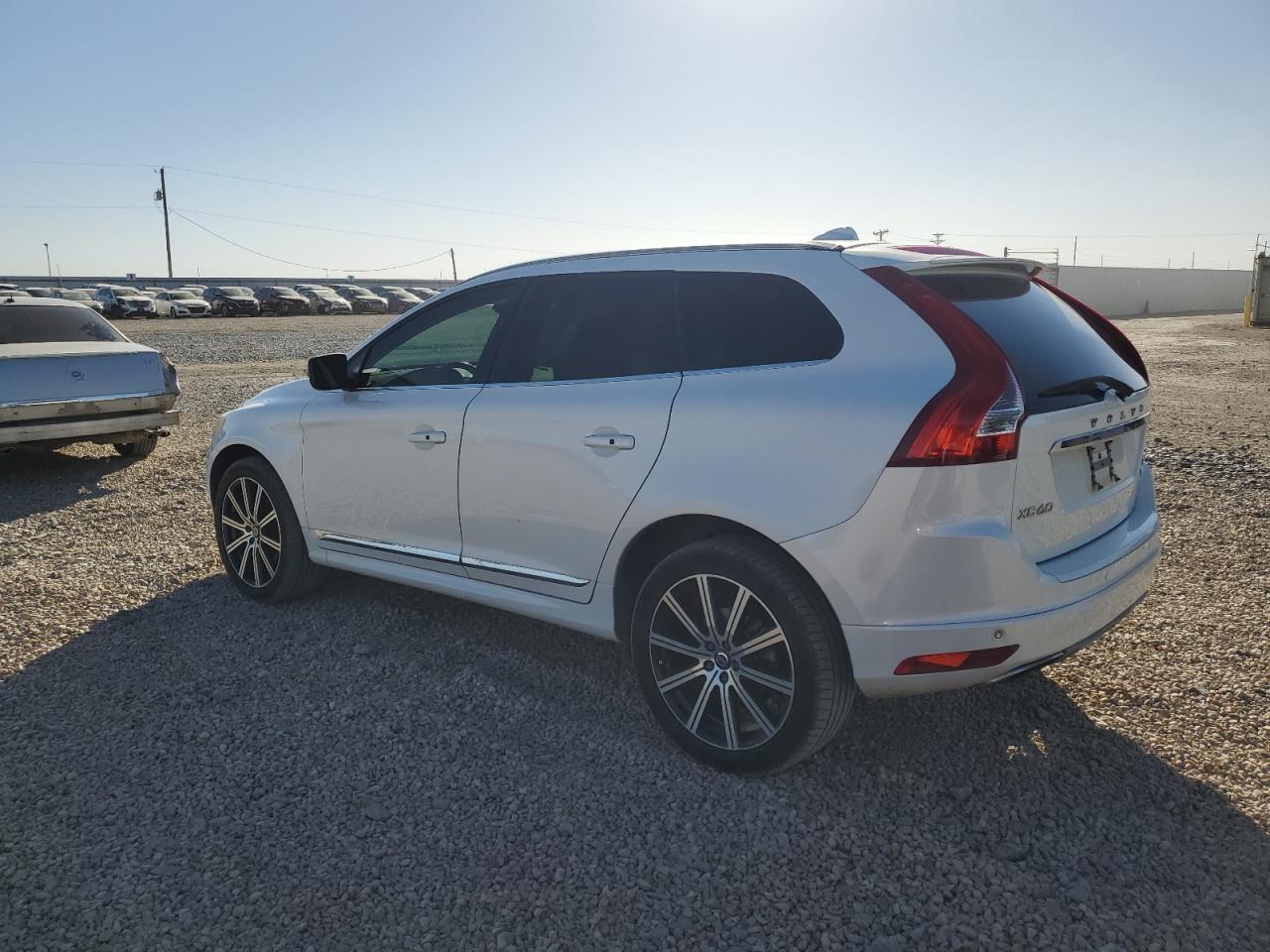 2017 VOLVO XC60
