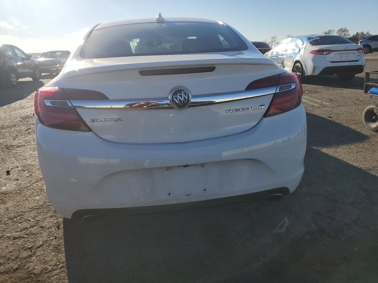 2017 BUICK Regal