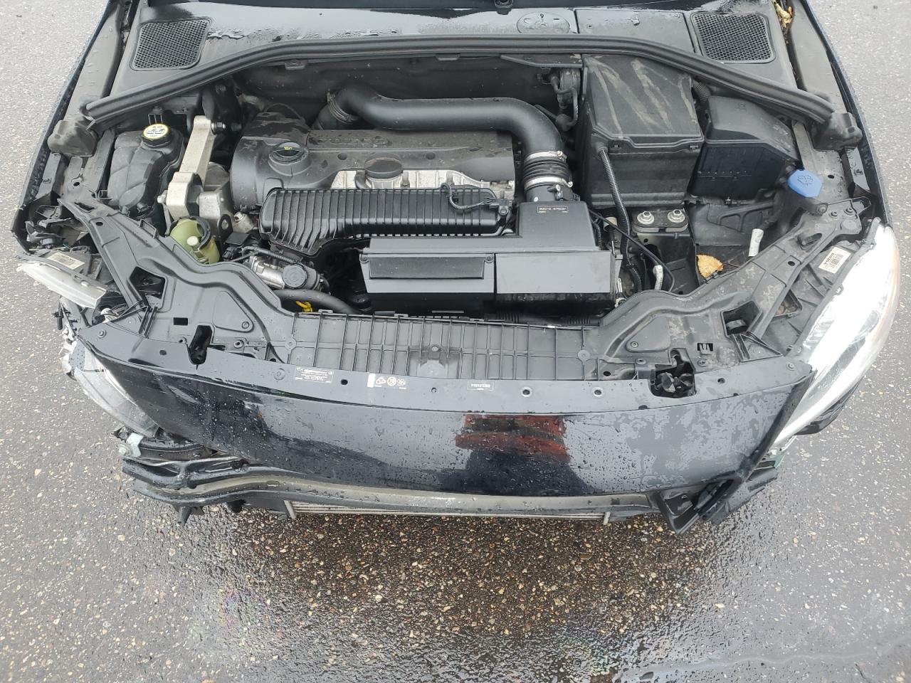 2015 VOLVO S60