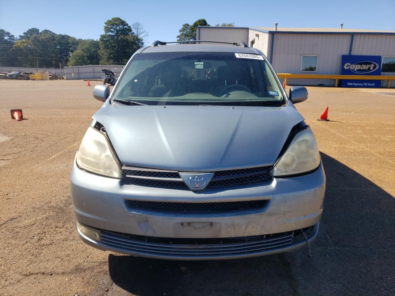 2005 TOYOTA SIENNA