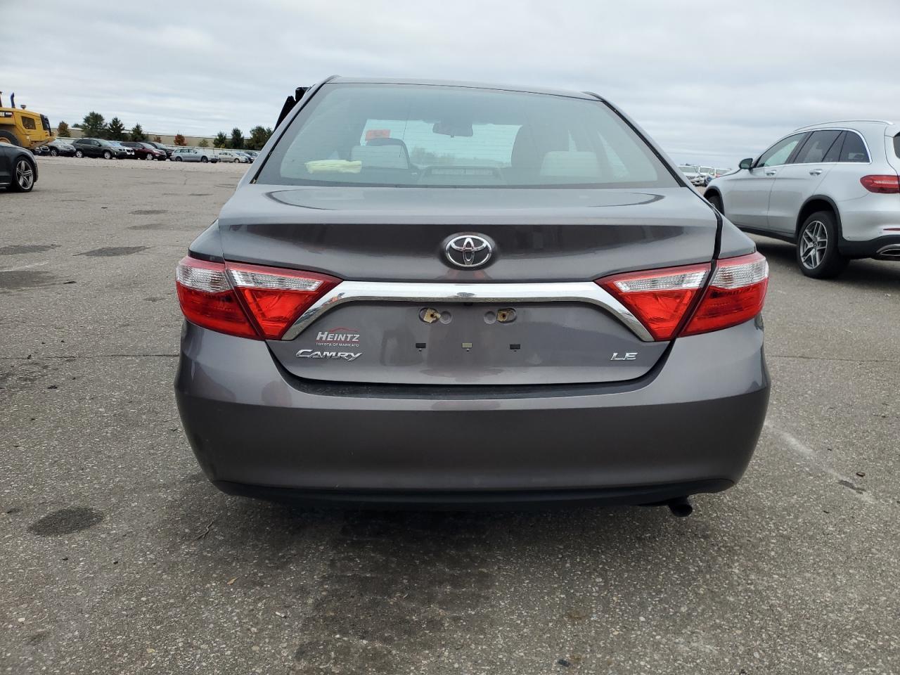 2016 TOYOTA CAMRY