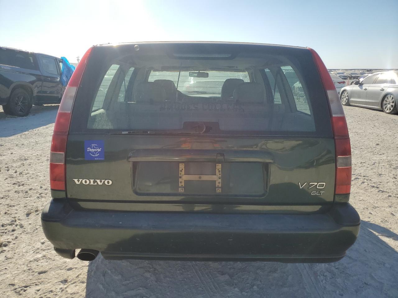 1998 VOLVO V70
