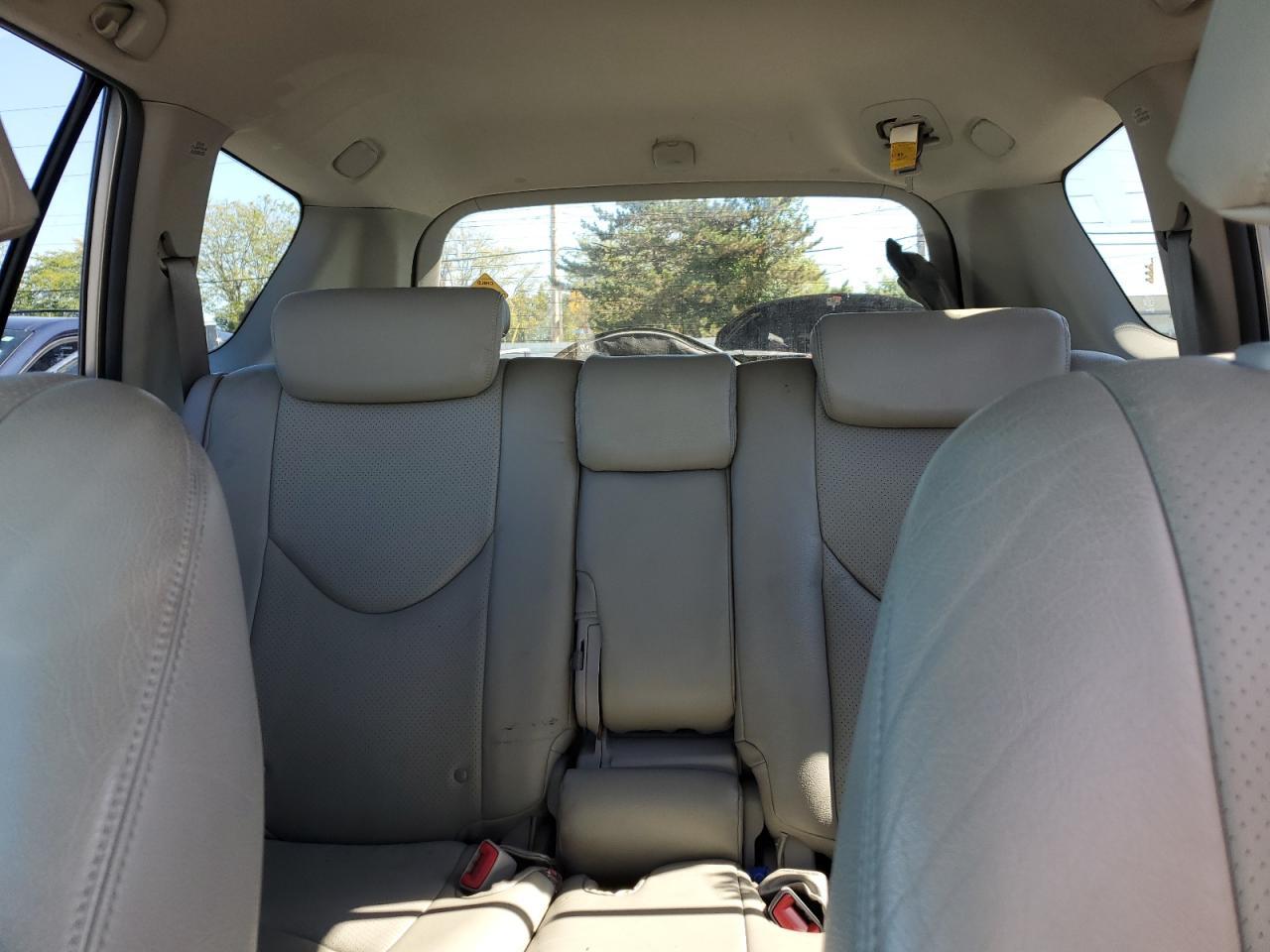 2011 TOYOTA RAV4
