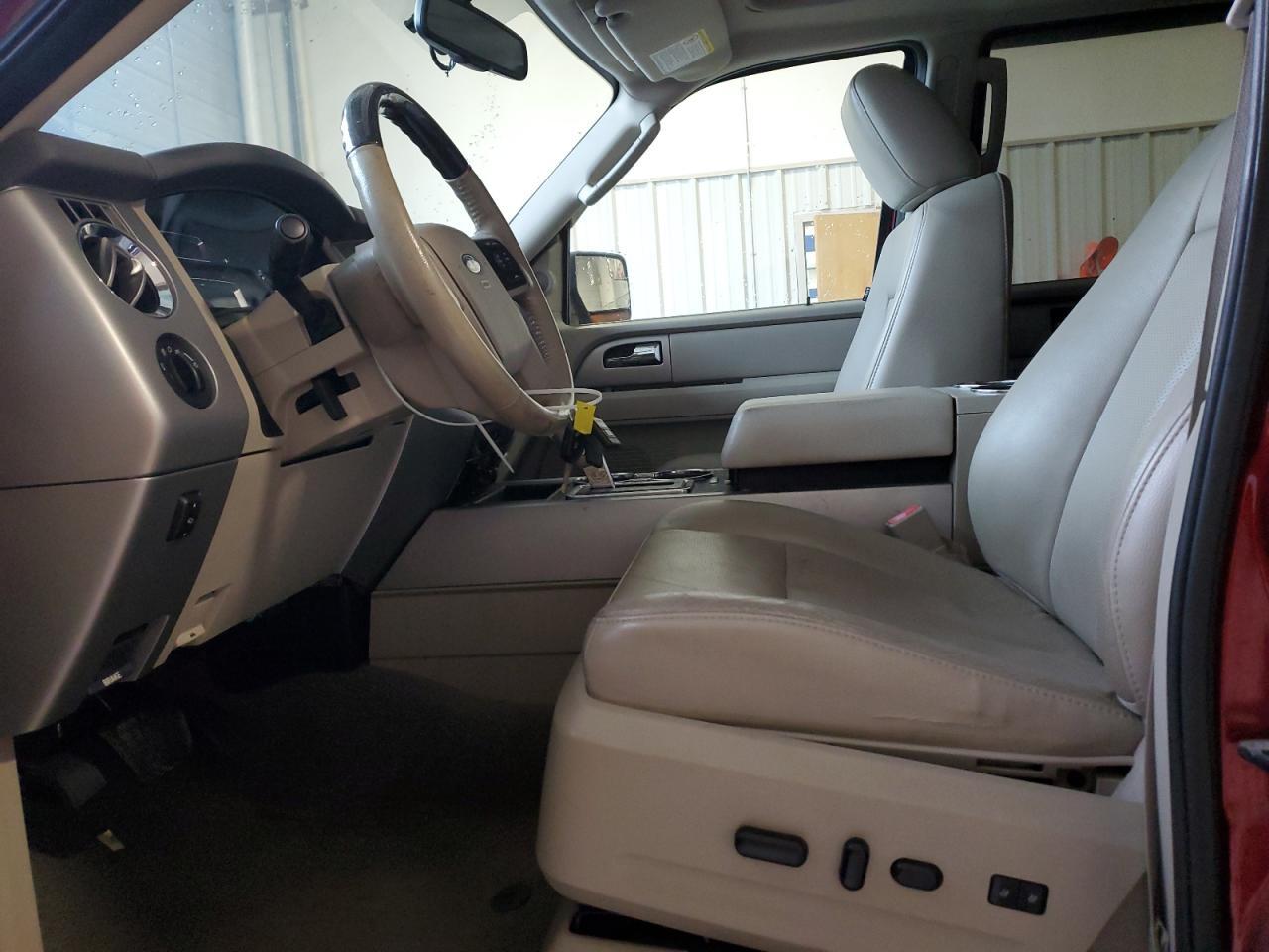 2013 FORD Expedition
