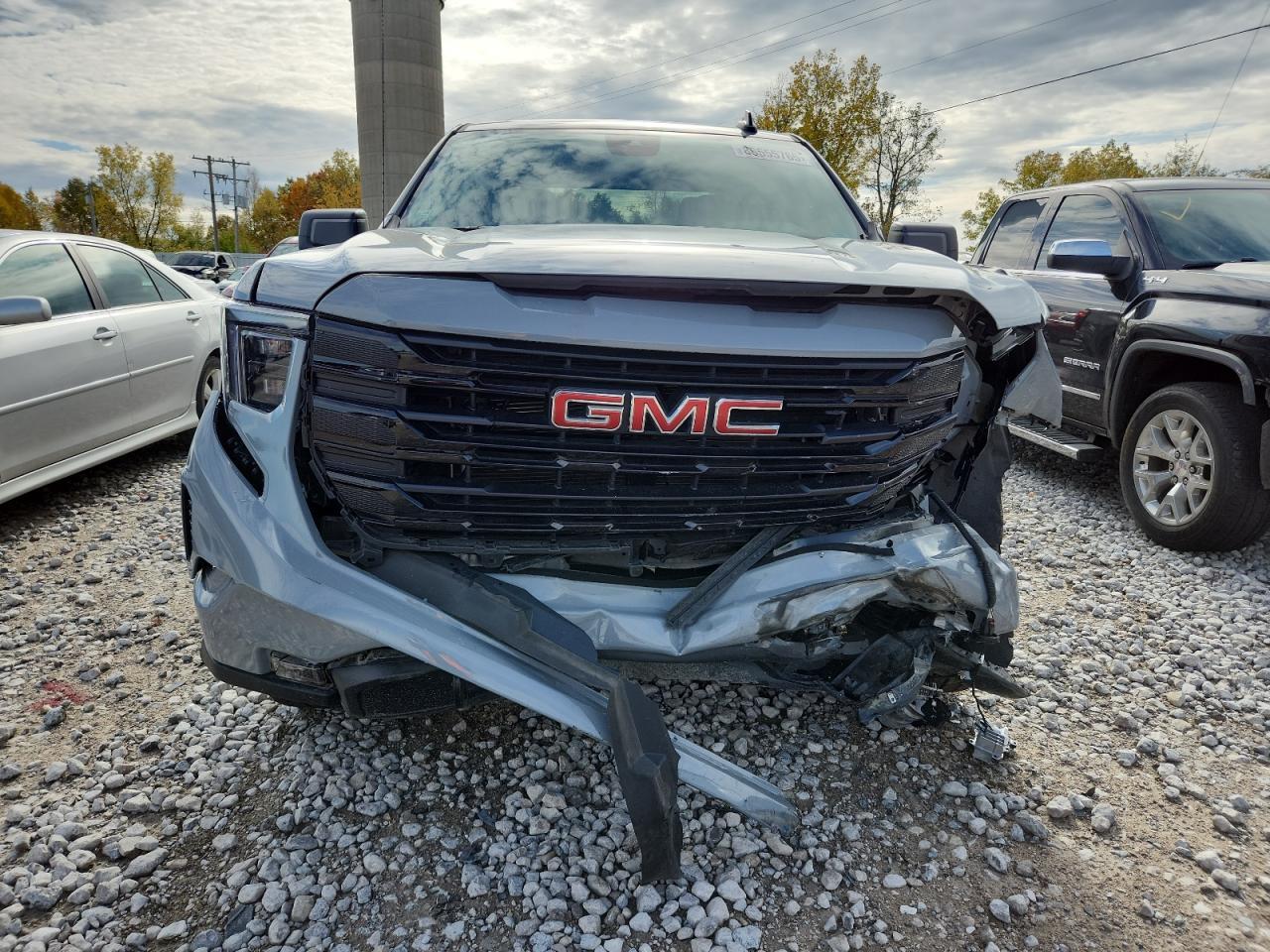 2024 GMC Sierra
