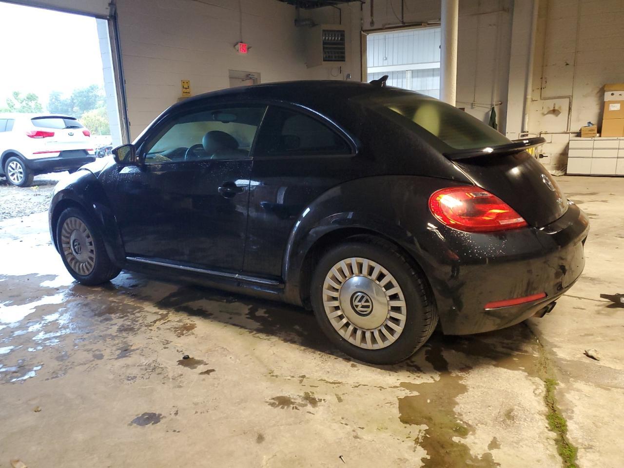 2016 VOLKSWAGEN Beetle