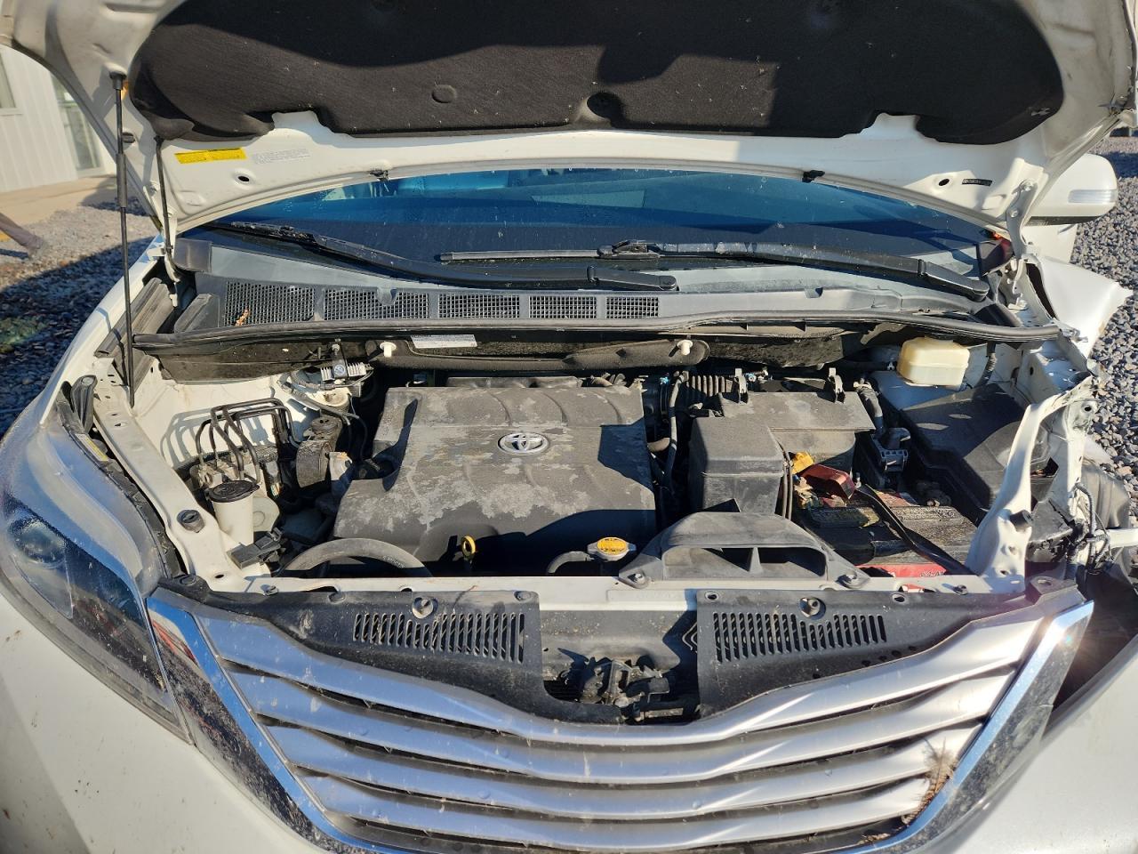 2015 TOYOTA SIENNA