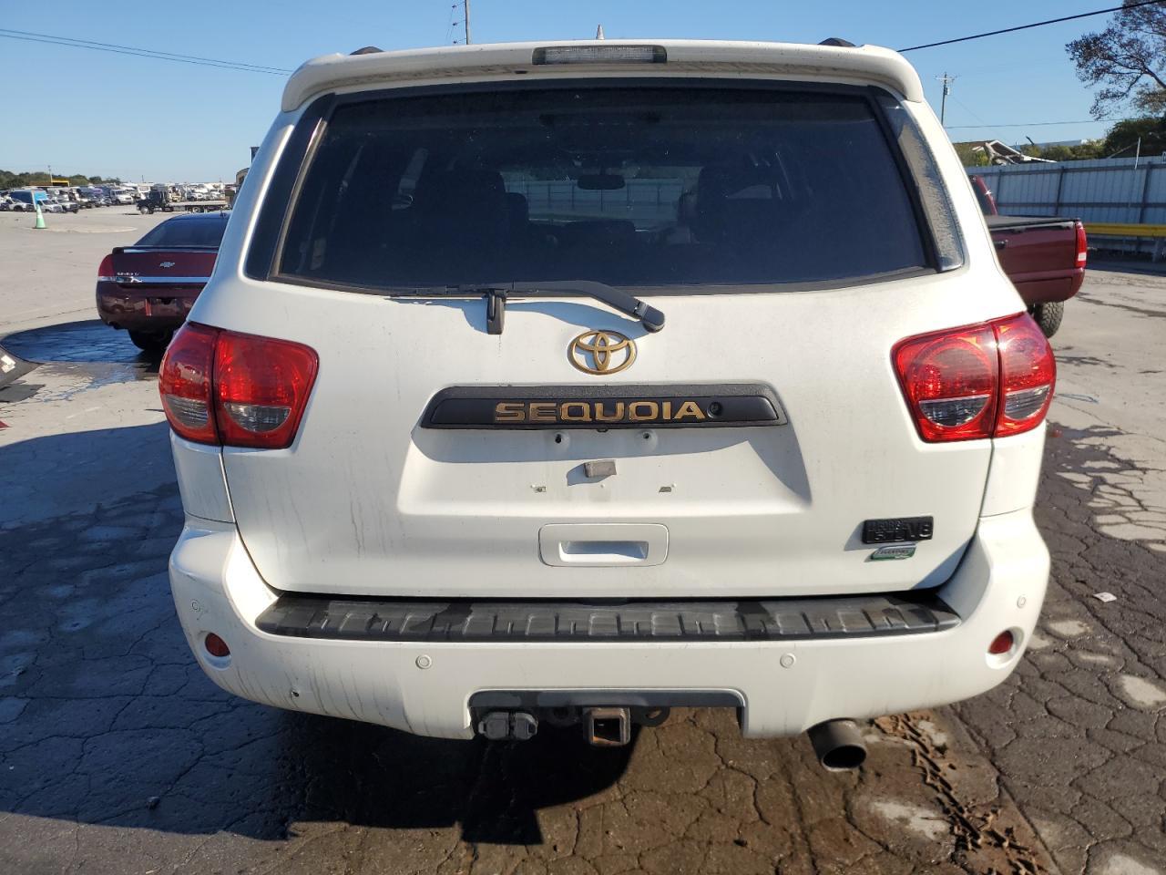 2012 TOYOTA Sequoia