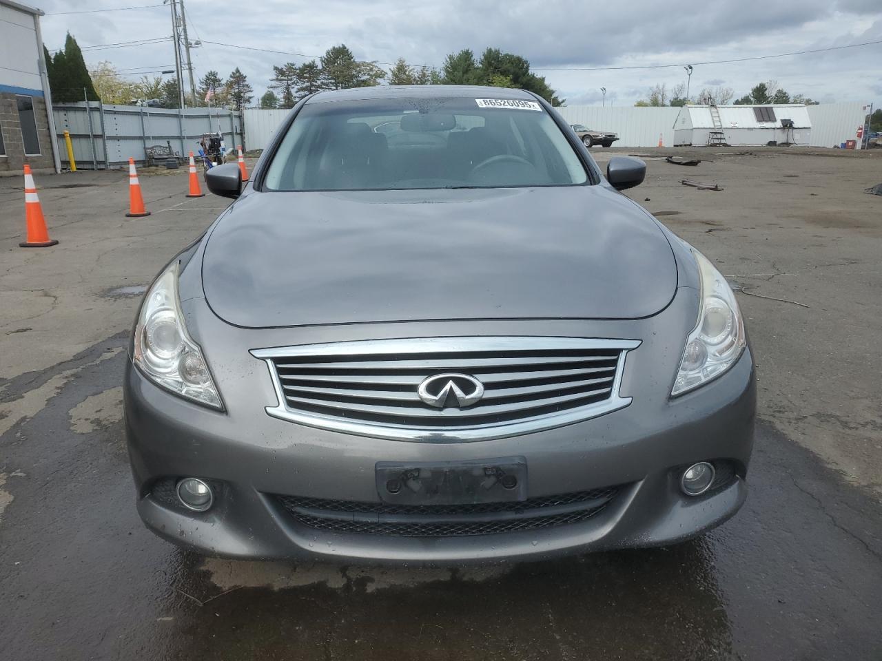 2015 INFINITI Q40
