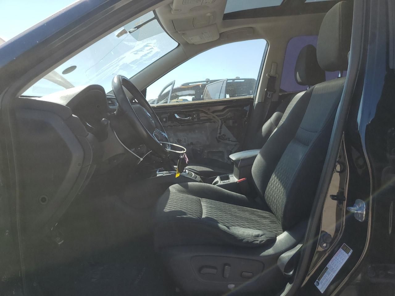 2017 NISSAN ROGUE