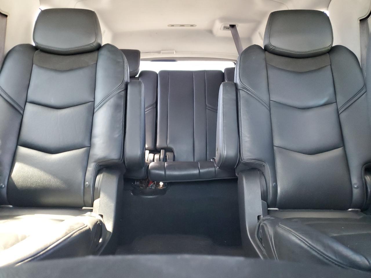 2016 CADILLAC ESCALADE