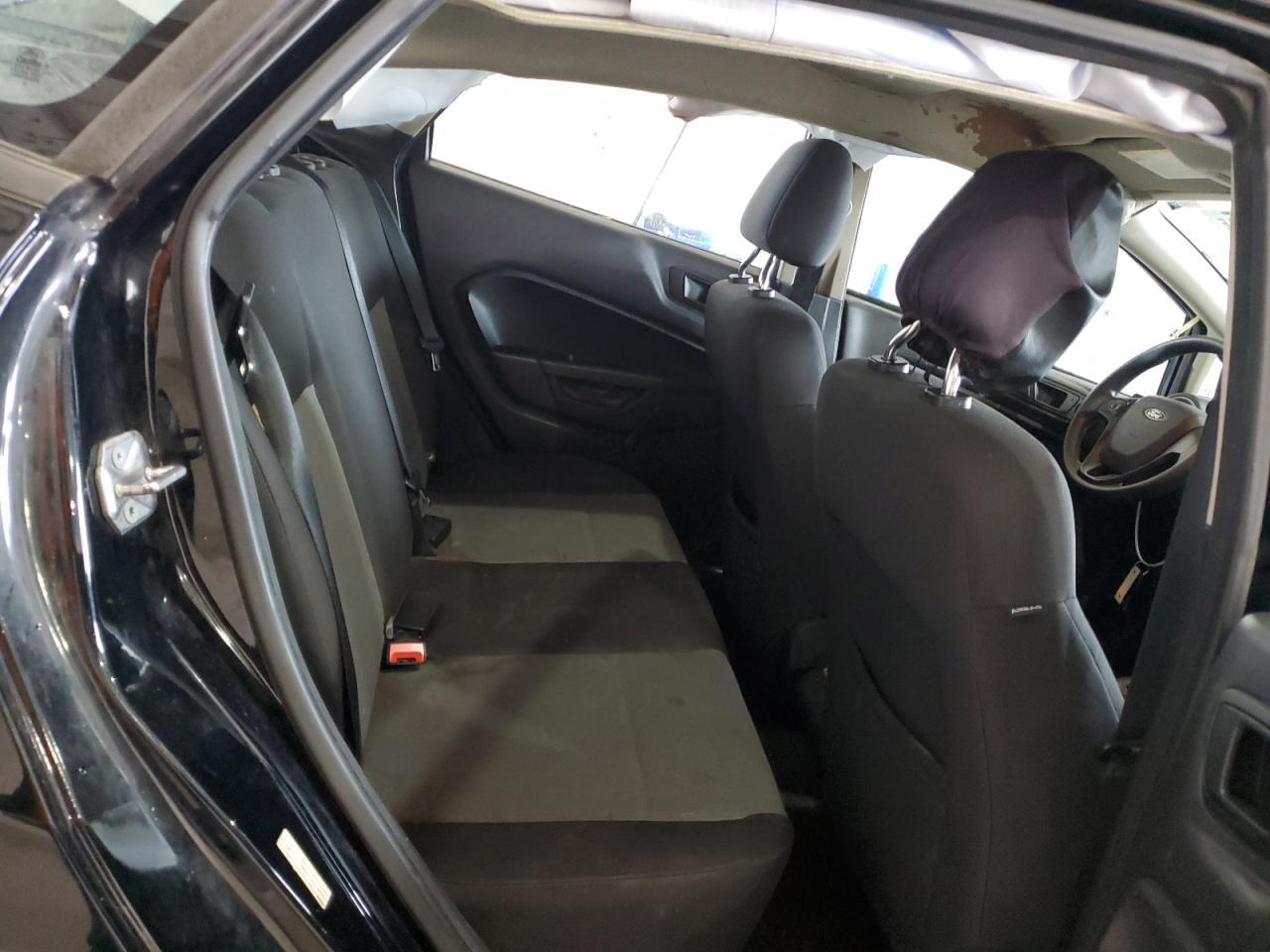2016 FORD Fiesta