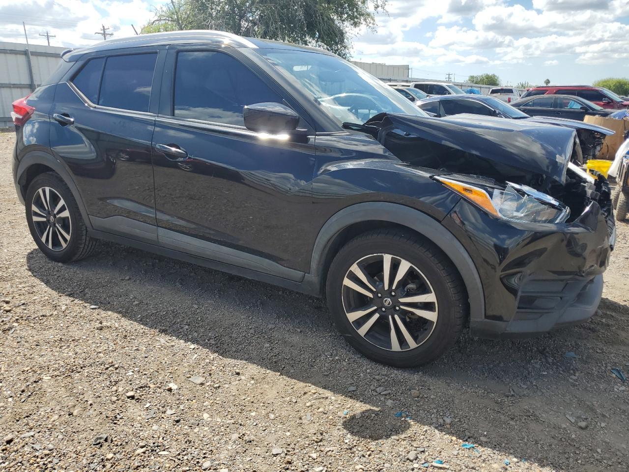 2018 NISSAN KICKS