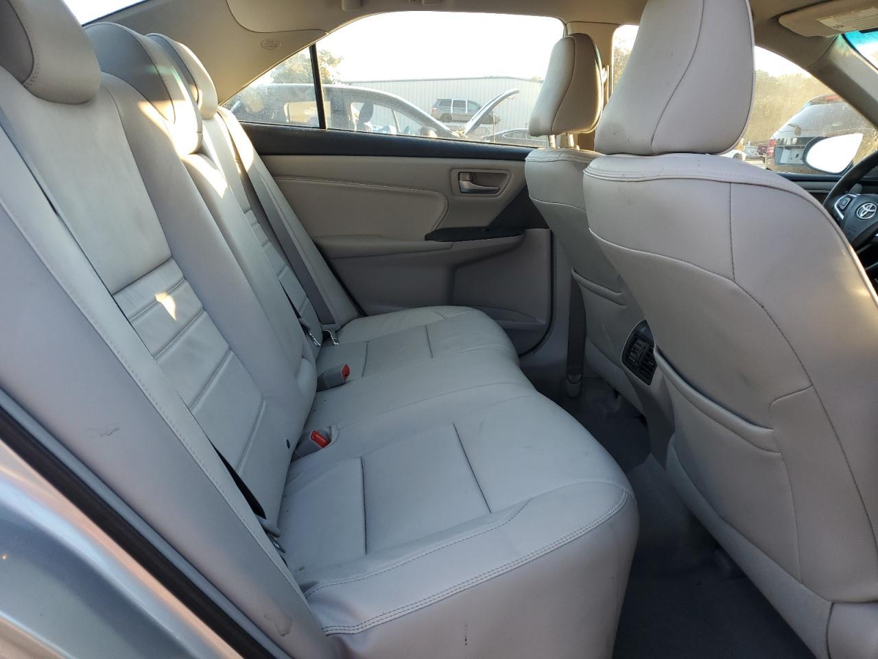 2016 TOYOTA CAMRY