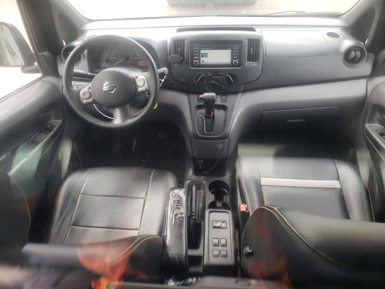 2016 NISSAN NV 200