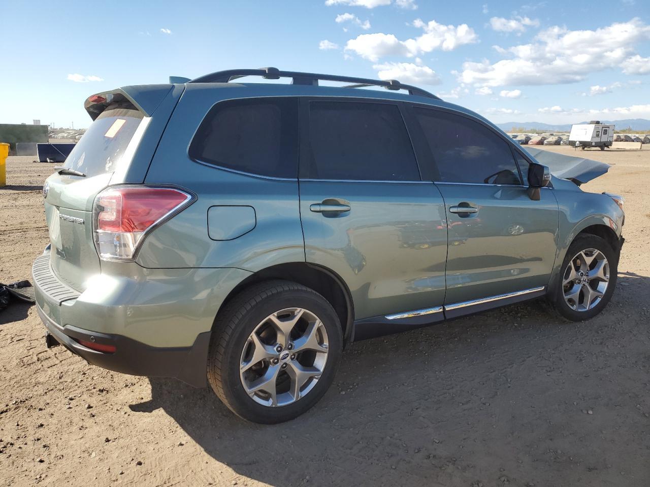 2018 SUBARU FORESTER
