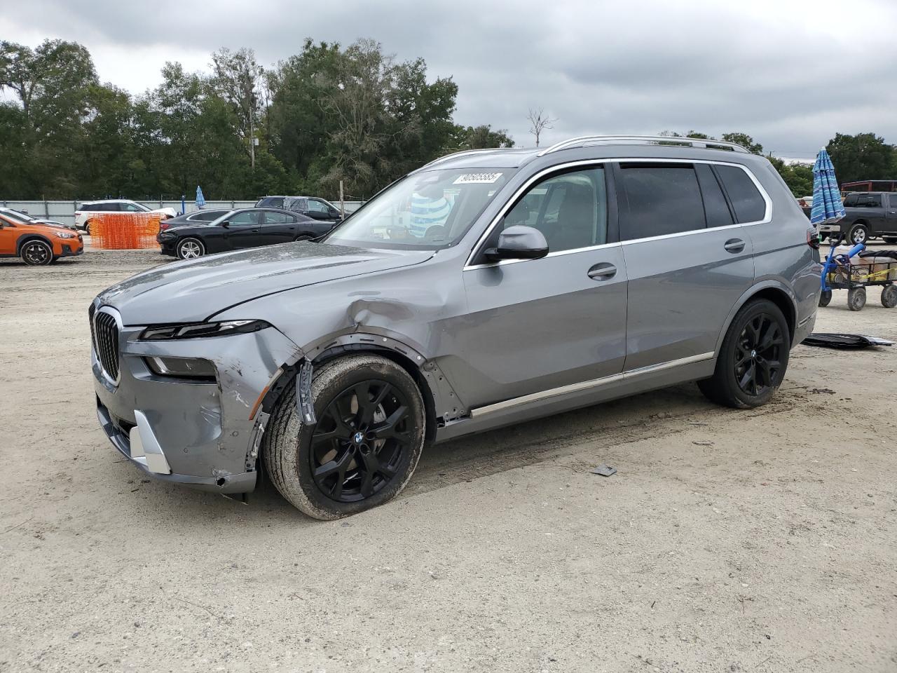 2025 BMW X7