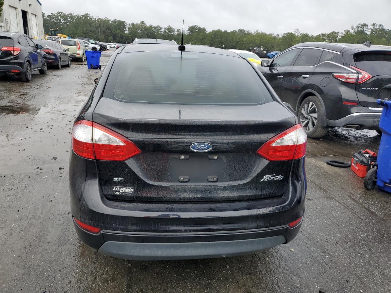 2016 FORD Fiesta