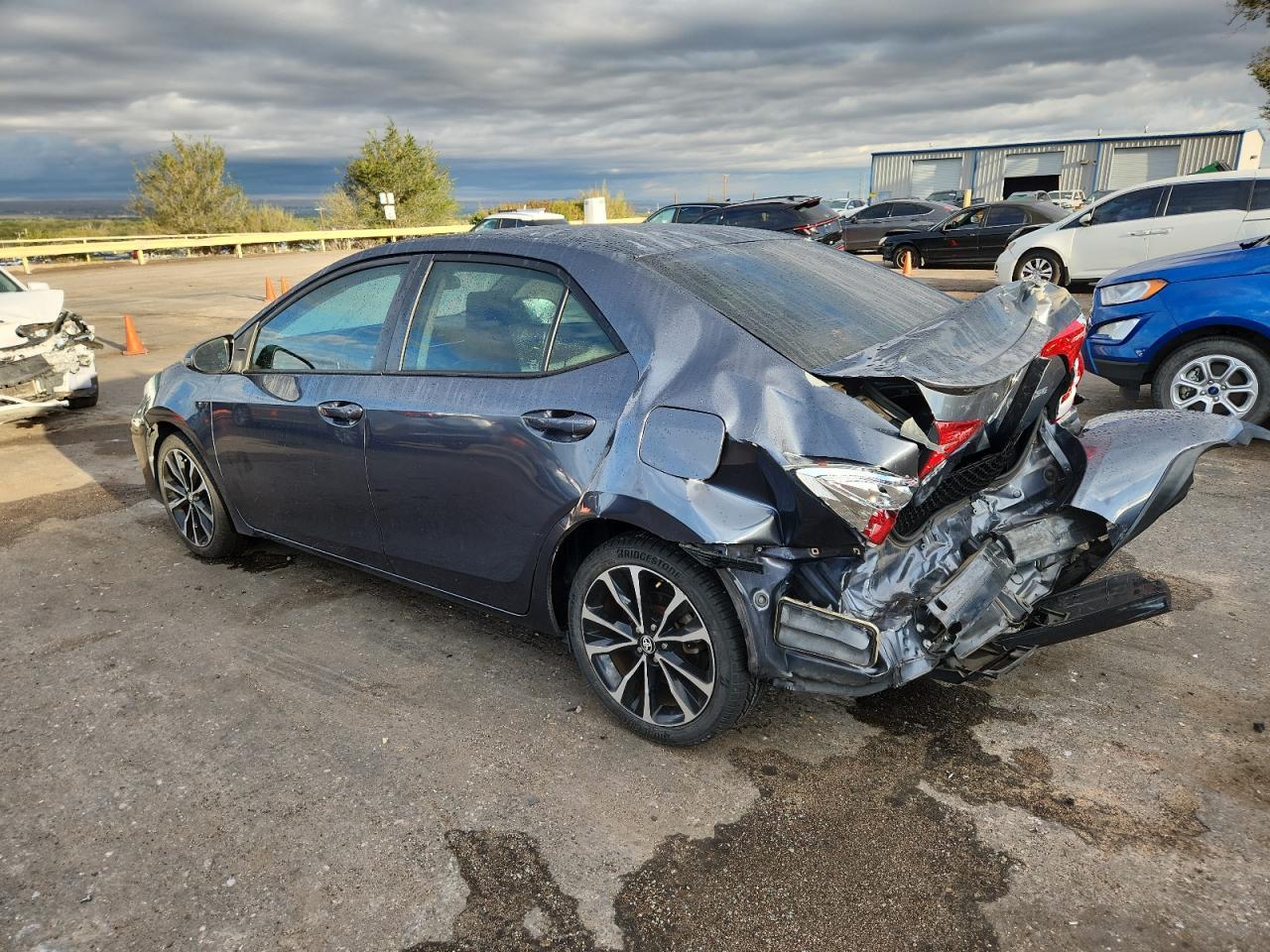 2017 TOYOTA COROLLA