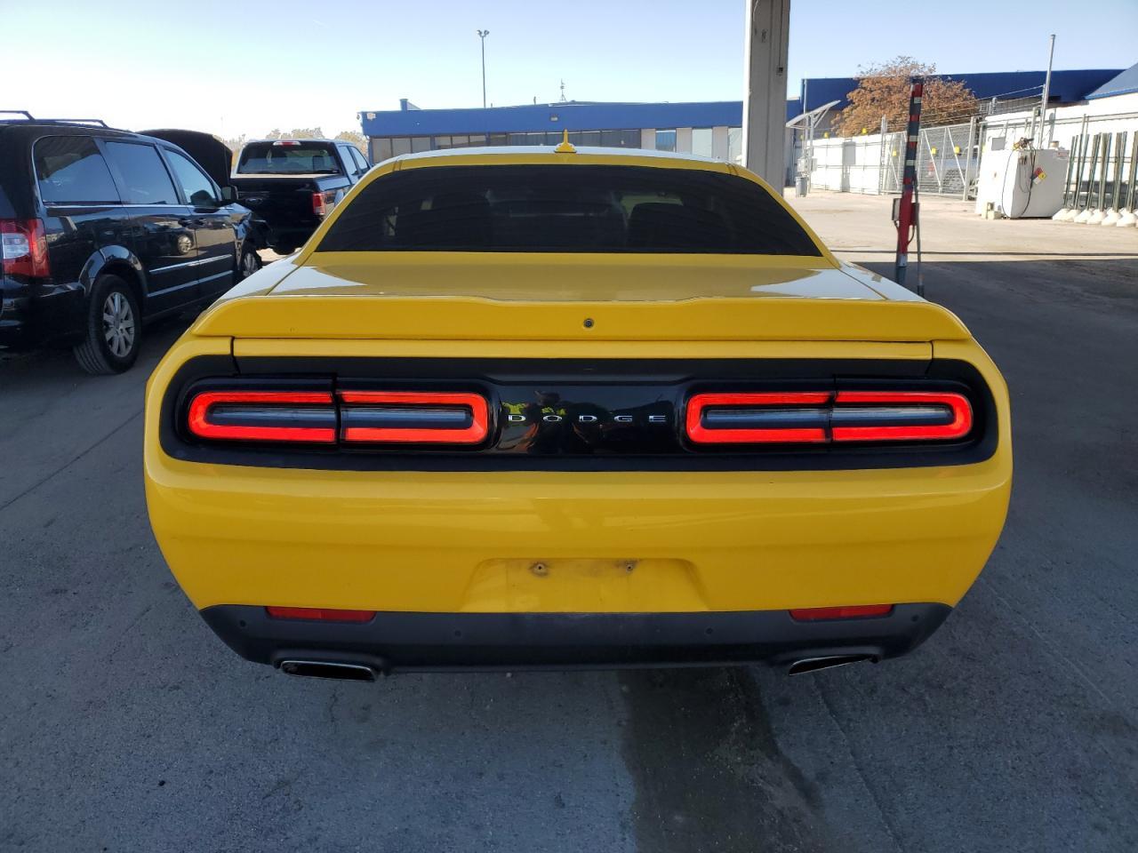 2017 DODGE Challenger