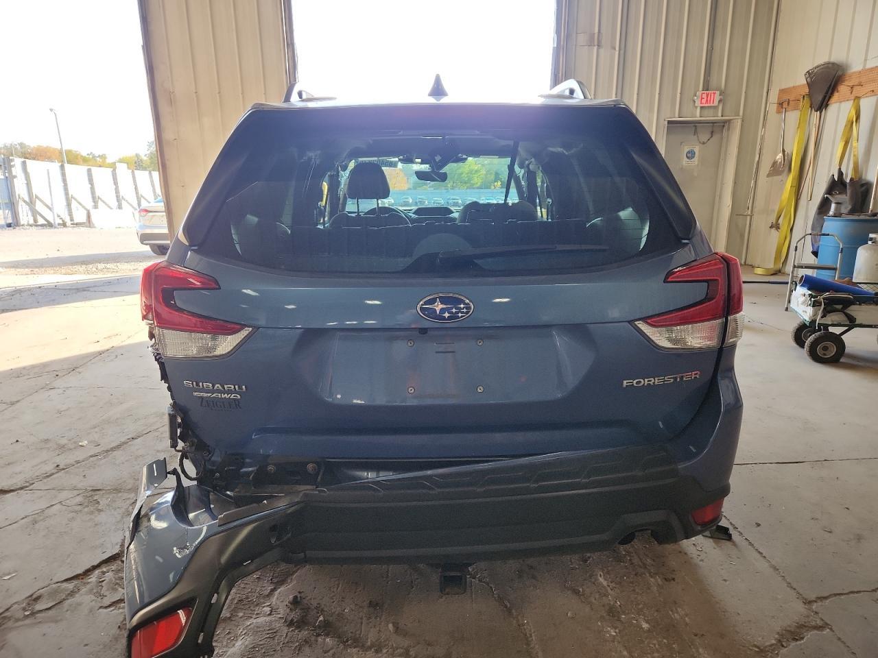 2022 SUBARU FORESTER