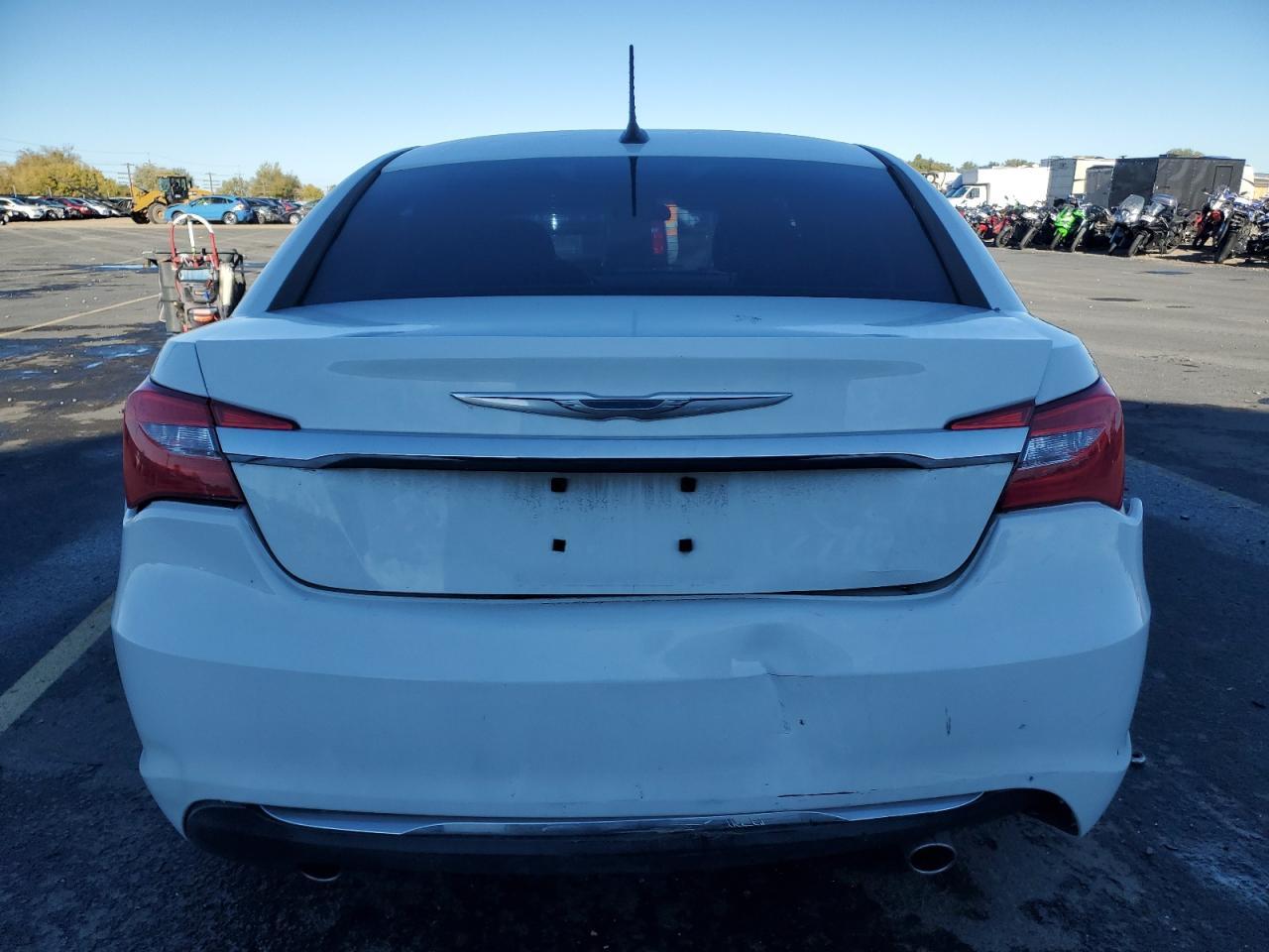 2014 CHRYSLER 200