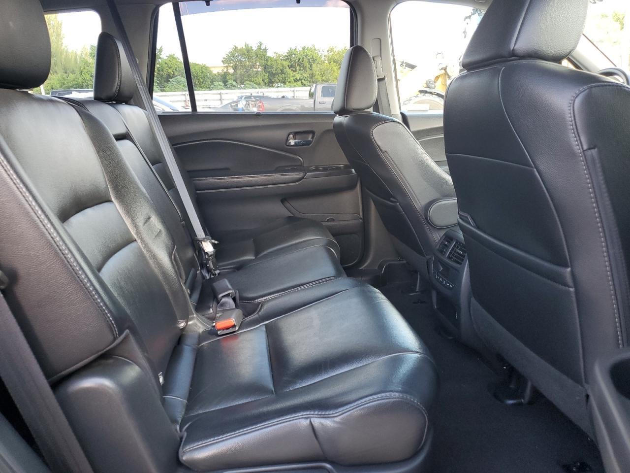 2019 HONDA PILOT