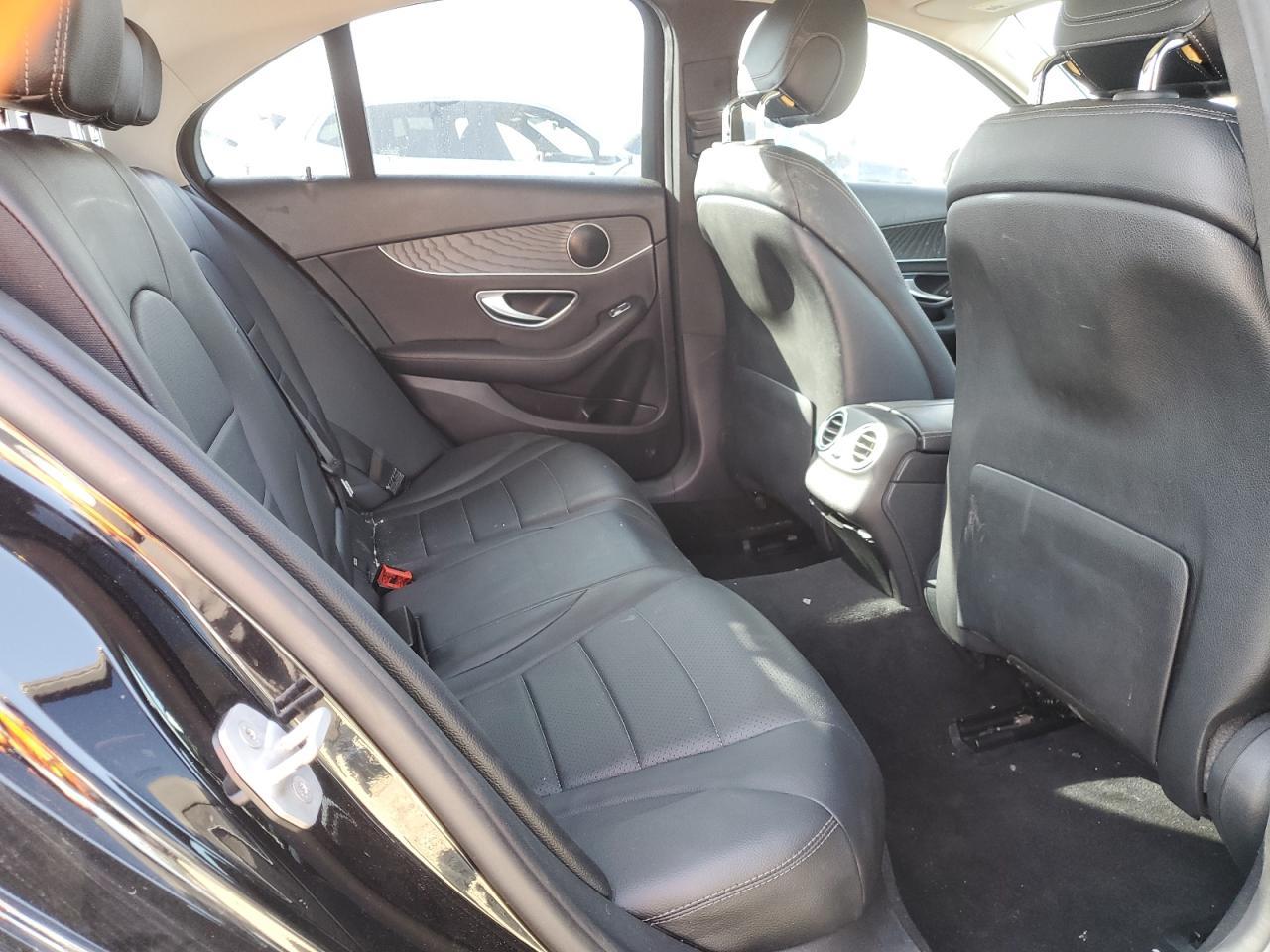 2016 MERCEDES-BENZ C-CLASS