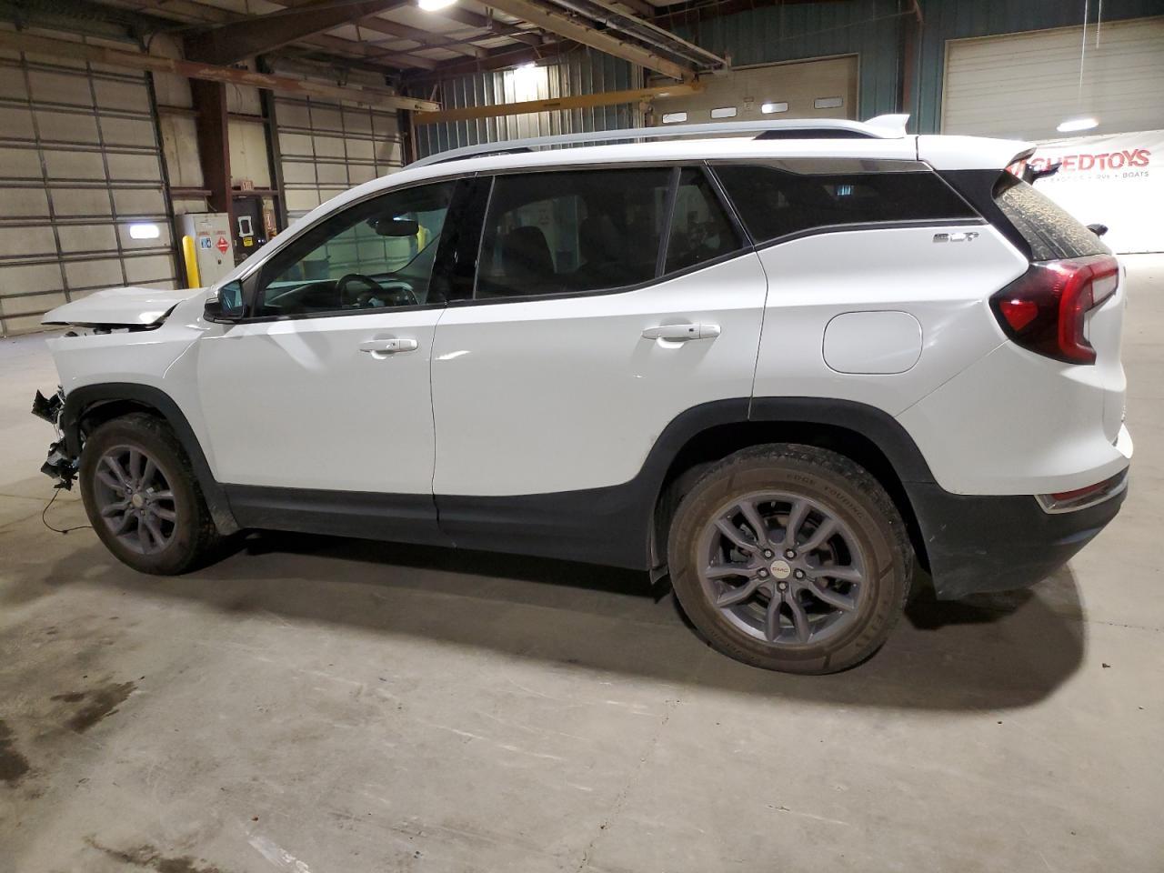 2023 GMC Terrain