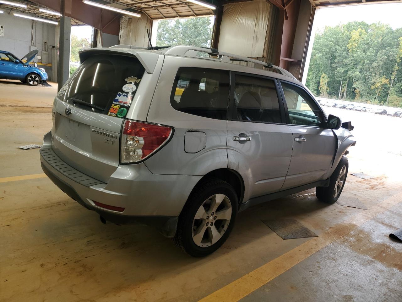 2012 SUBARU FORESTER