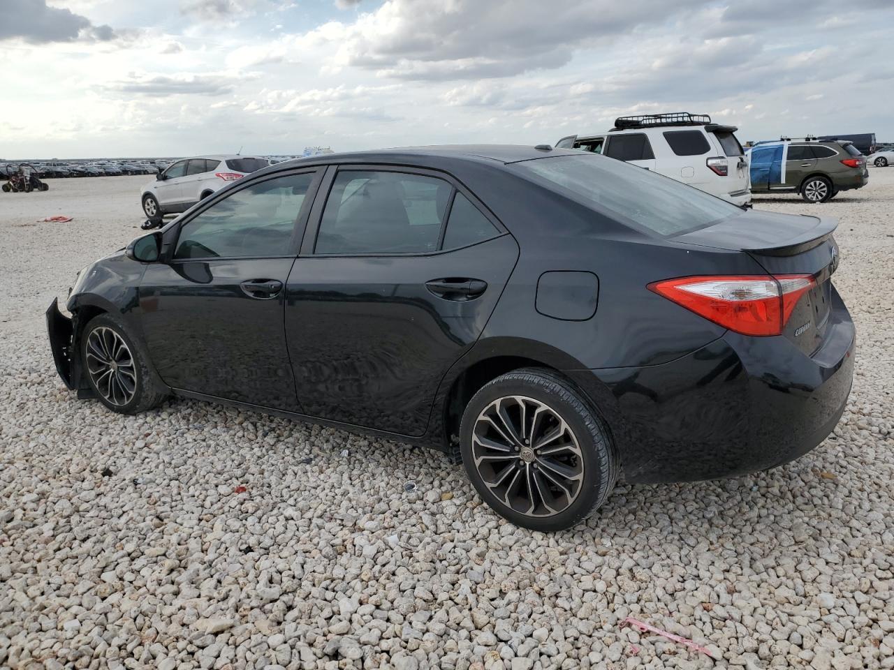 2015 TOYOTA COROLLA