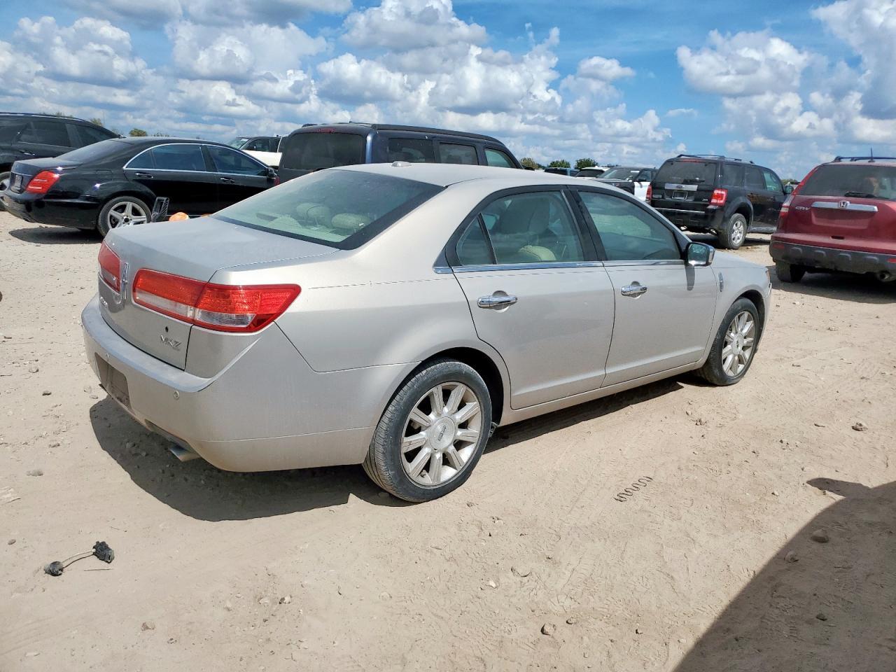 2010 LINCOLN MKZ