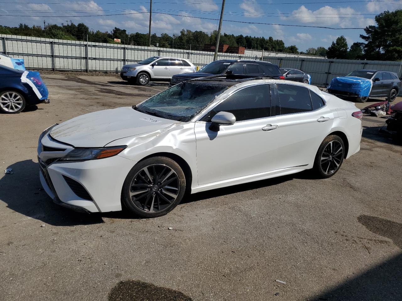 2018 TOYOTA CAMRY