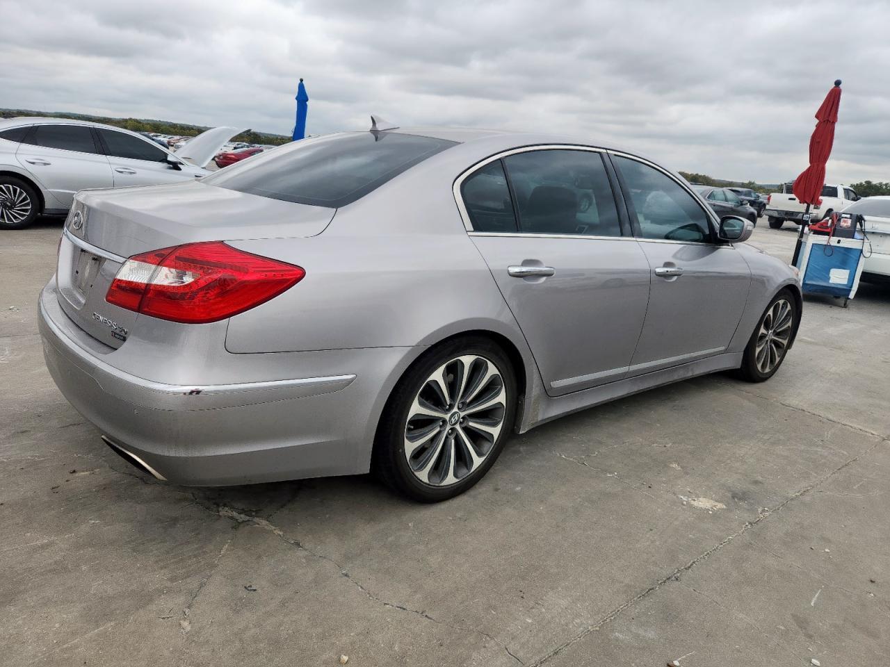 2012 HYUNDAI GENESIS