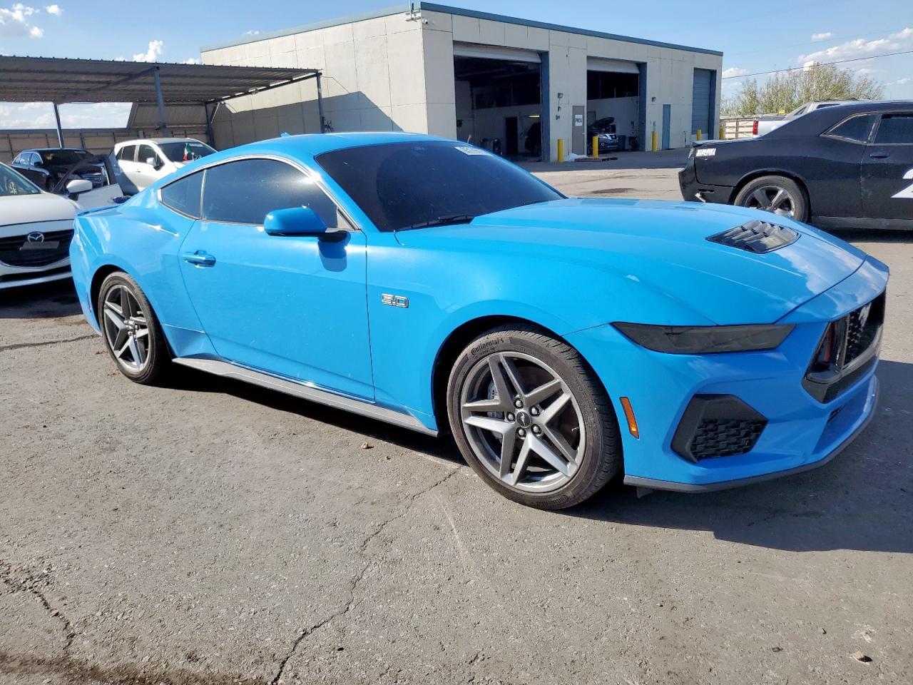 2025 FORD MUSTANG