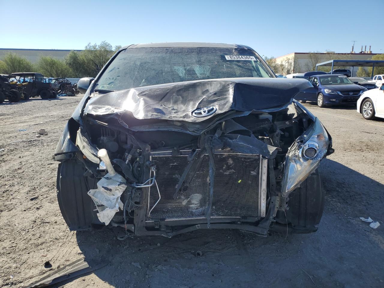 2016 TOYOTA SIENNA