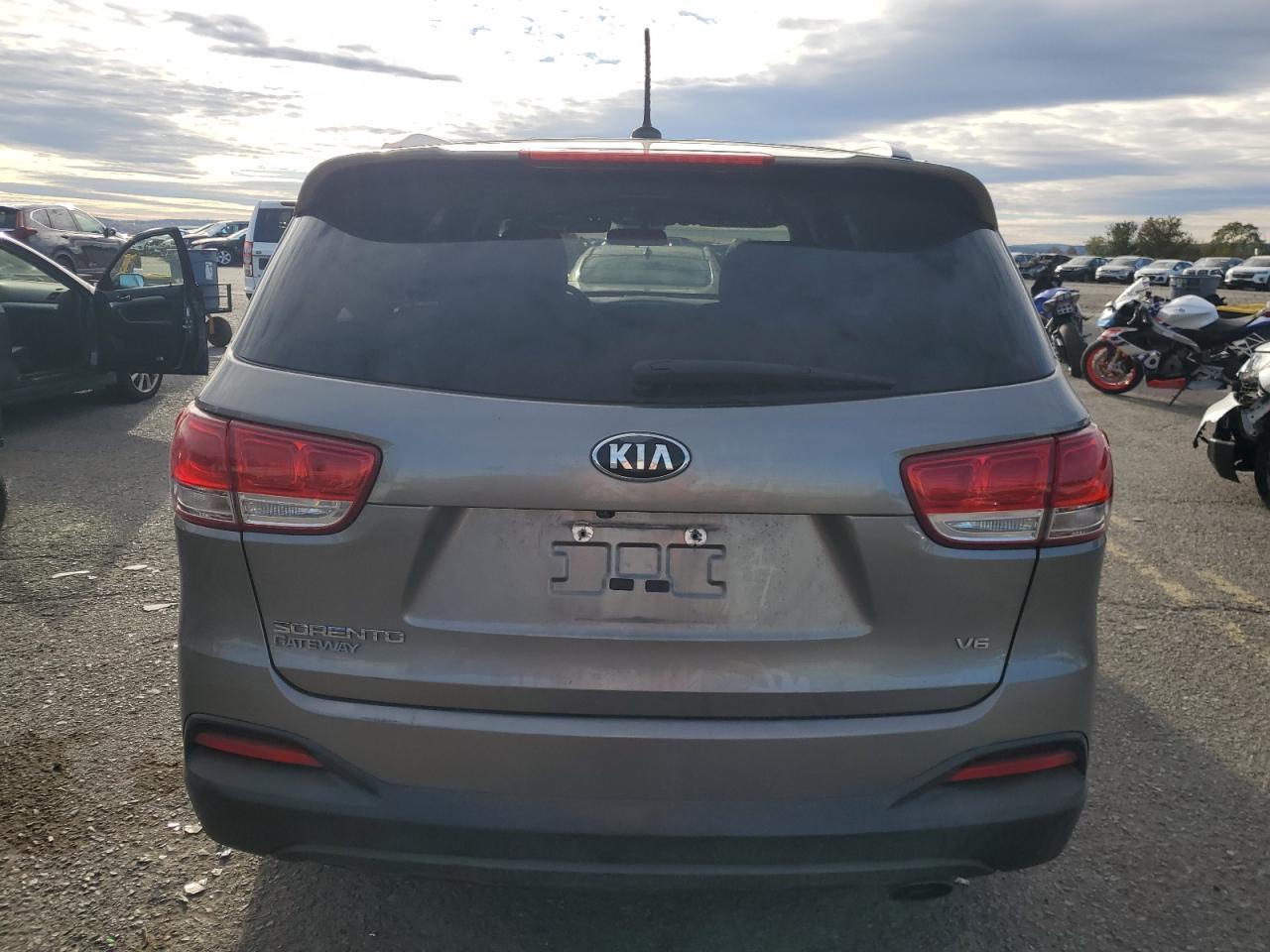 2017 KIA SORENTO