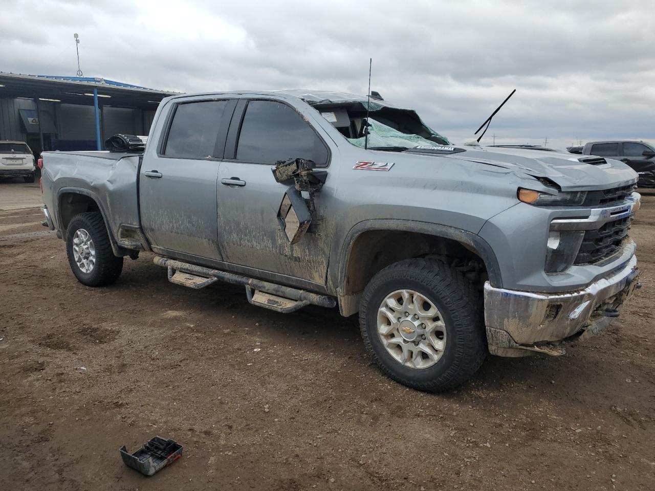 2025 CHEVROLET Silverado