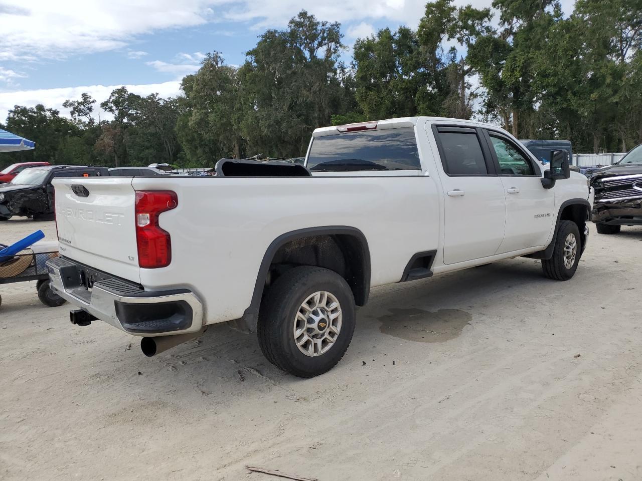2024 CHEVROLET Silverado