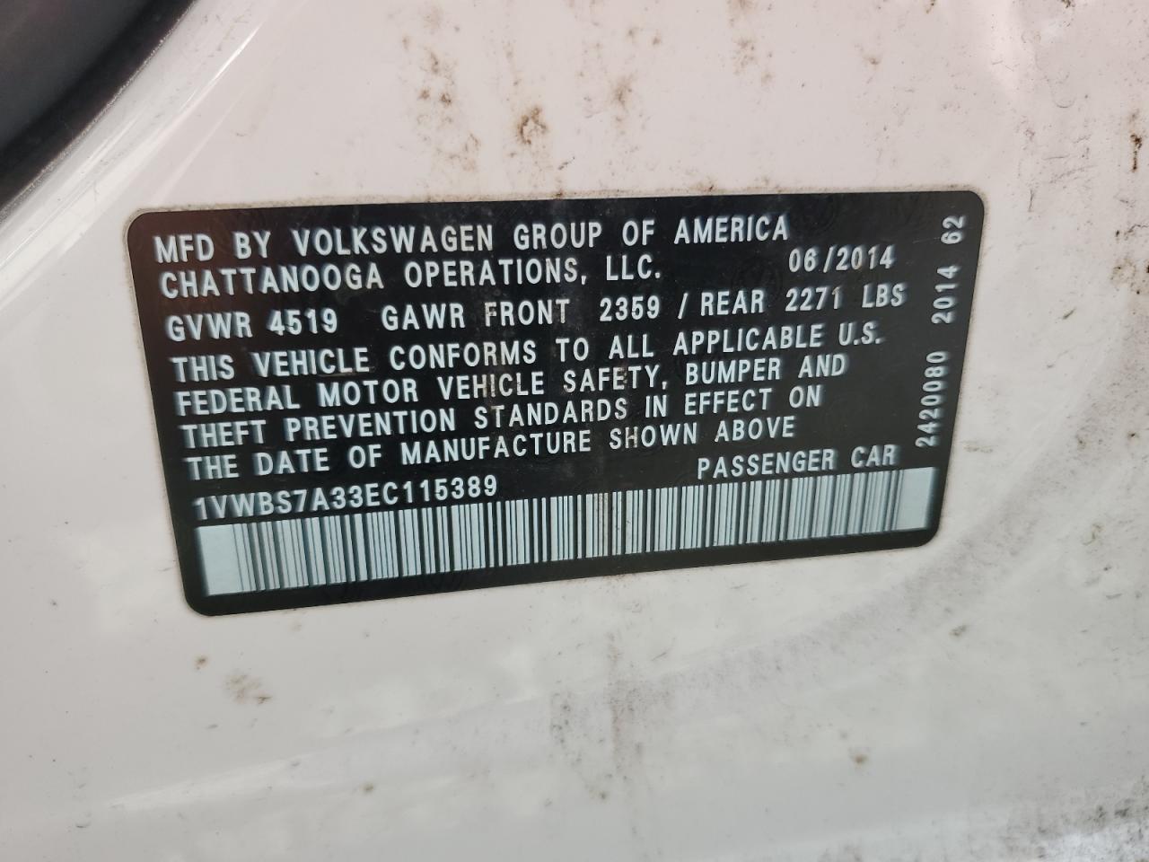 2014 VOLKSWAGEN Passat