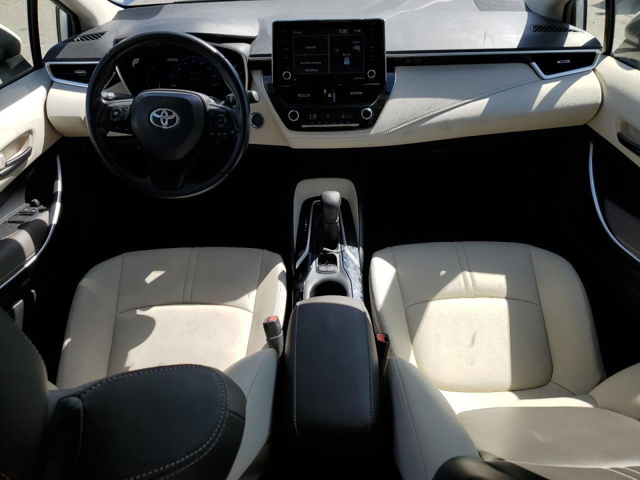 2022 TOYOTA COROLLA