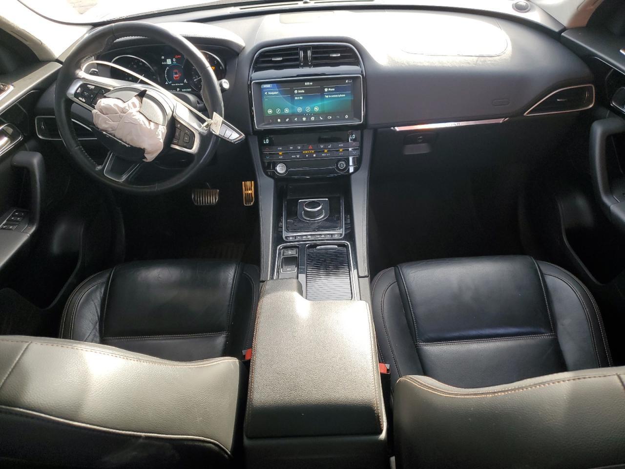 2019 JAGUAR F-Pace